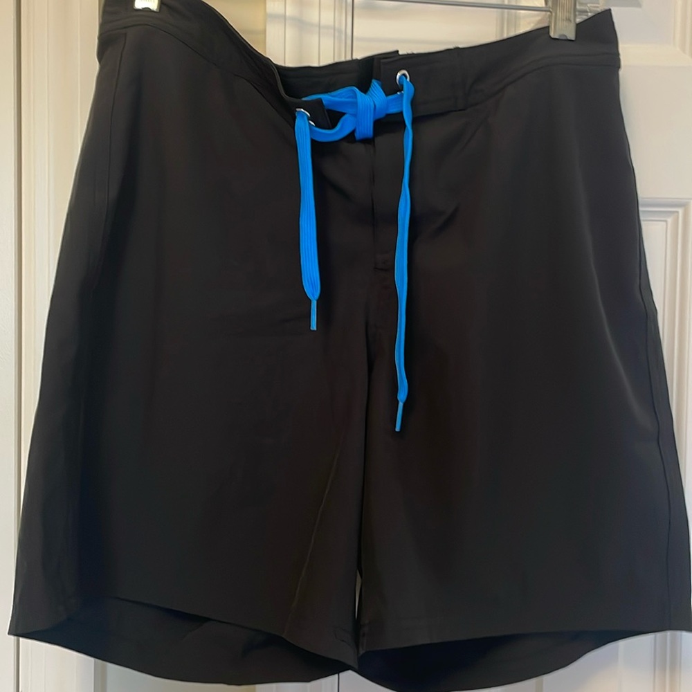 Wild Fable board shorts size small